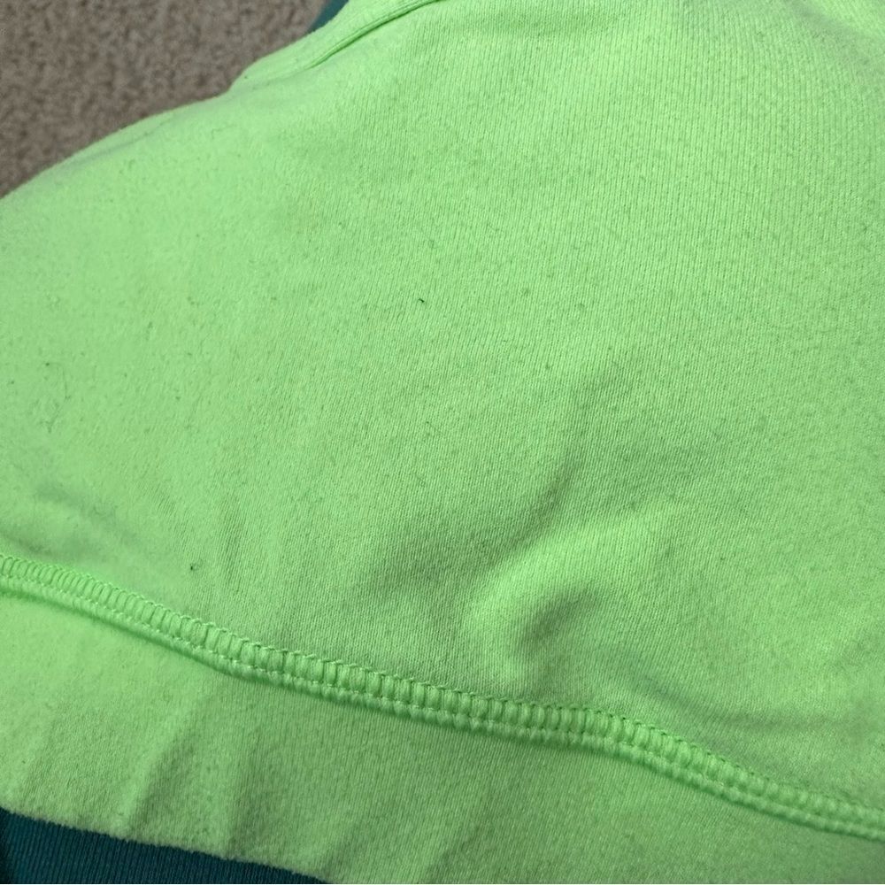 Lululemon bright neon lime green sports bra - Picture 9 of 10